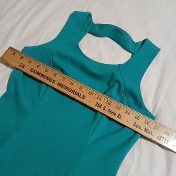 DKNY size 0 aqua sleeveless sheath dress cut out neckline knee length - Picture 5 of 10
